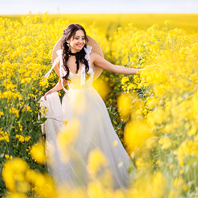Vestidos de novia Boho, flores amarillas