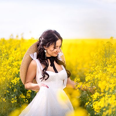 Esküvői ruhák Boho, sárga virágok