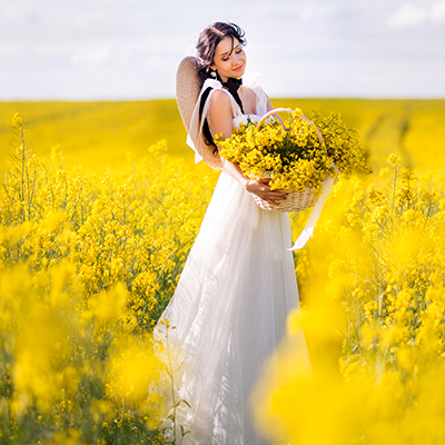 Svatební šaty Boho, žluté květy